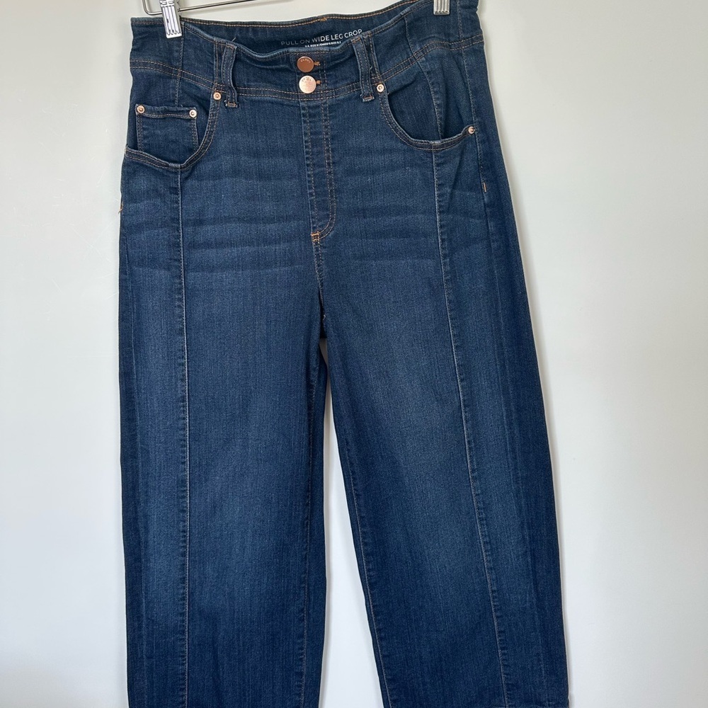 Chico's Dark Blue Flare Jeans on ware leg size 6 - Picture 2 of 14